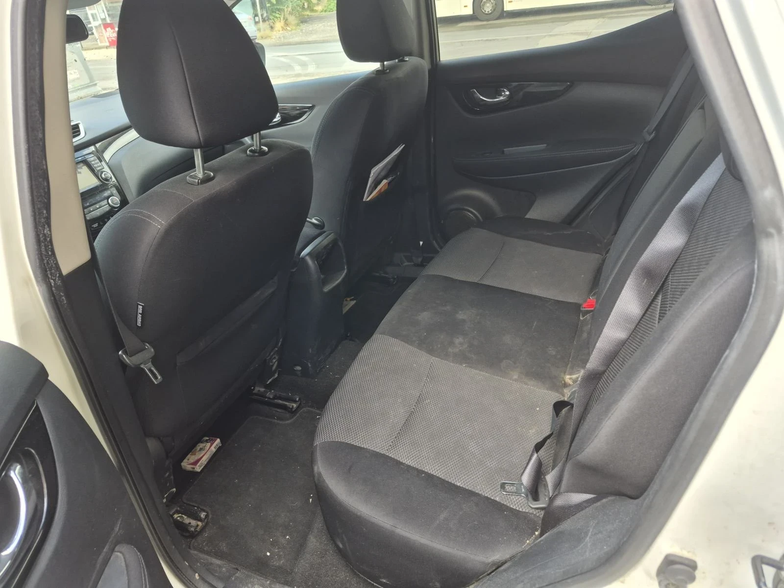 Nissan Qashqai, снимка 8 - Автомобили и джипове - 55824107
