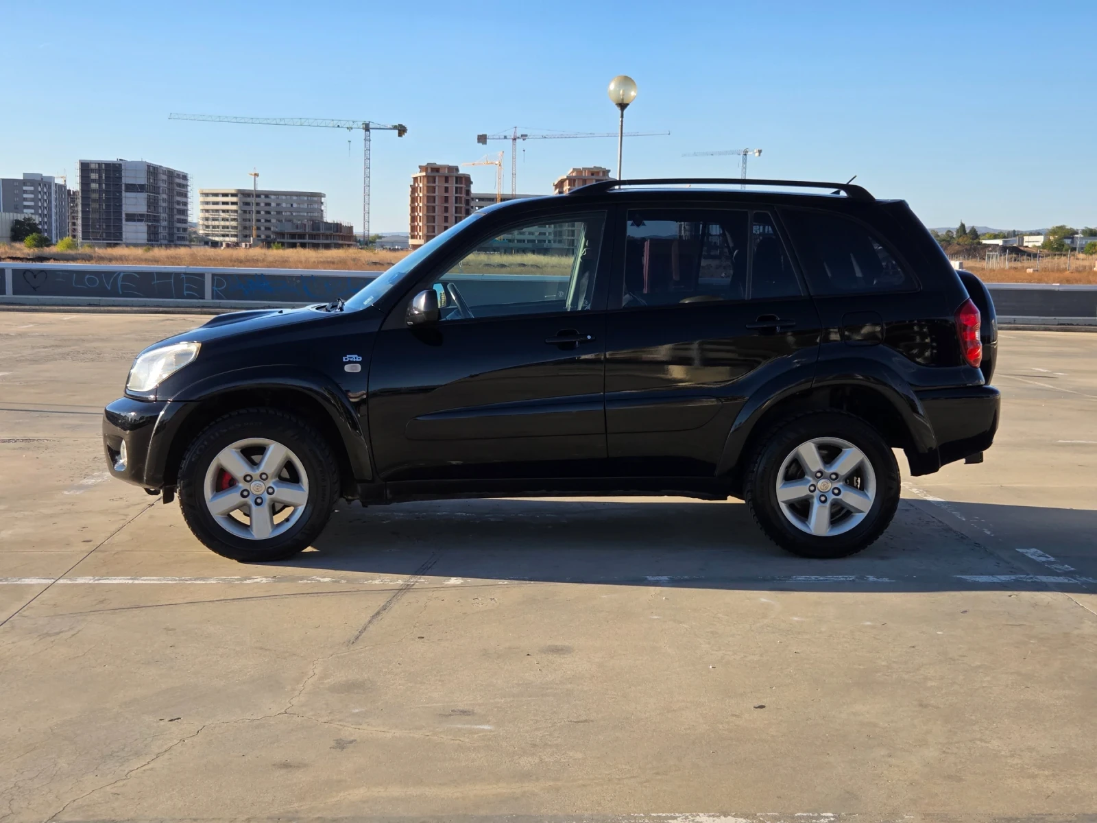 Toyota Rav4 D-4D, снимка 6 - Автомобили и джипове - 56337124