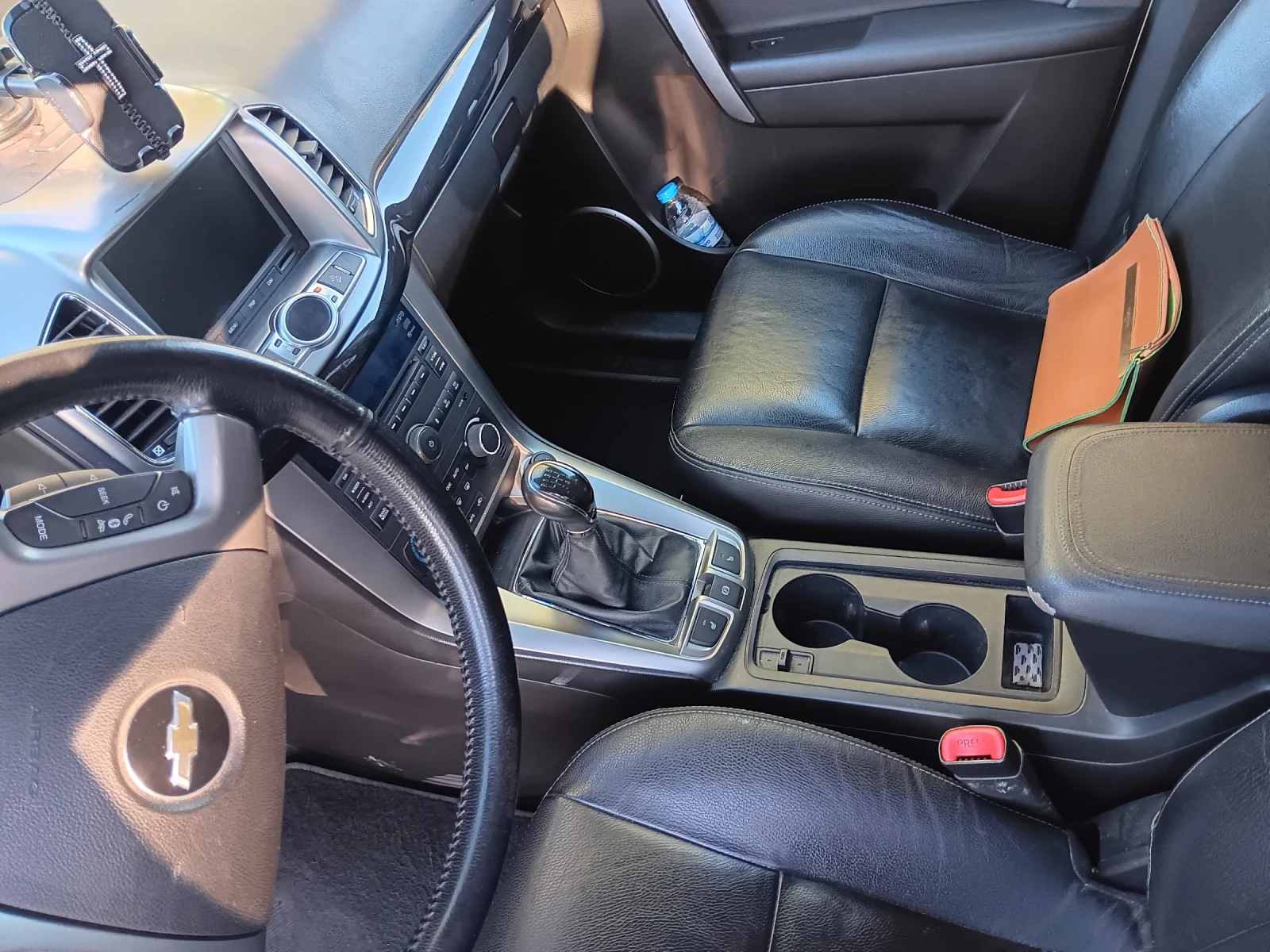 Chevrolet Captiva, снимка 9 - Автомобили и джипове - 56350025