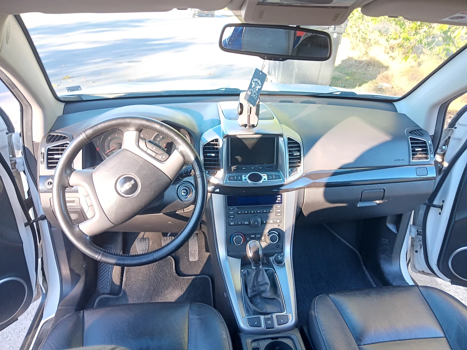 Chevrolet Captiva, снимка 8 - Автомобили и джипове - 56350025