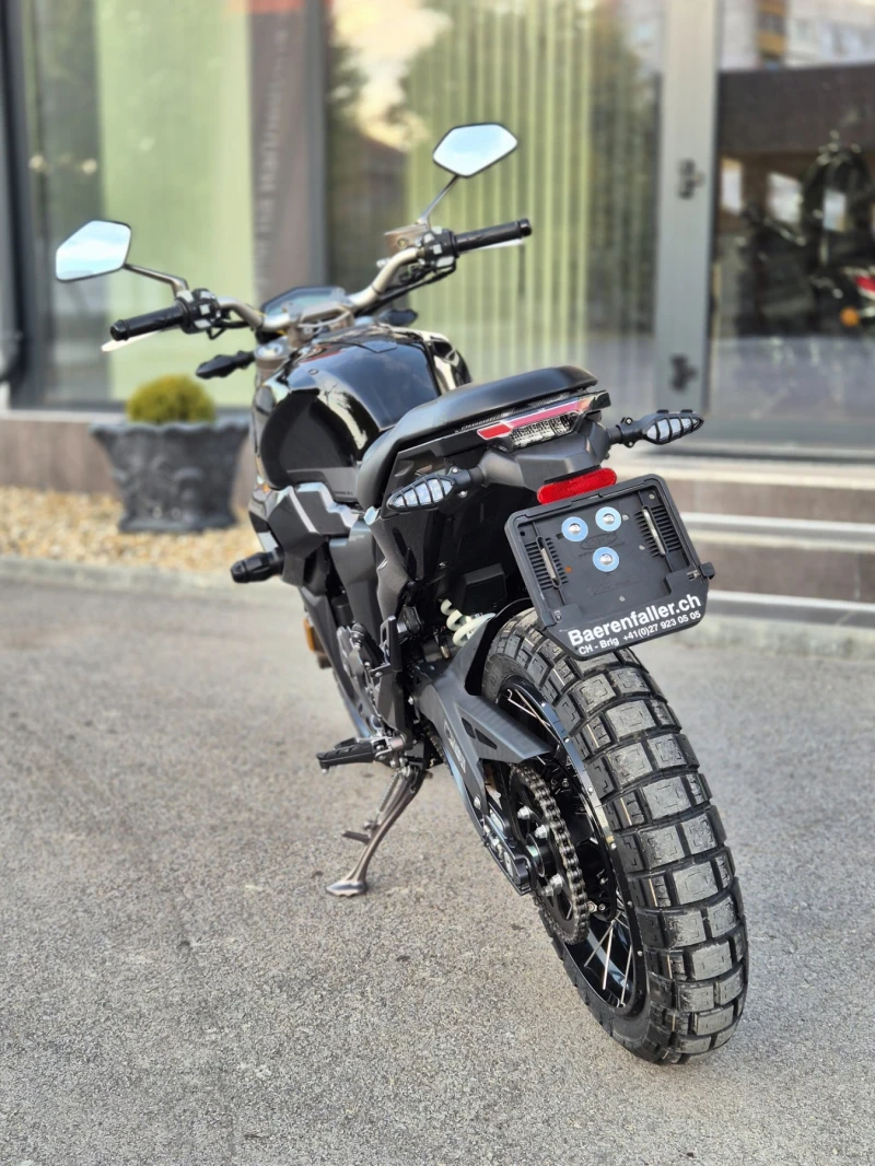 Zontes Zontes ZT 125 G1 ABS 7600км!!! ШВЕЙЦАРИЯ, КАТО НОВ!! А1, снимка 6 - Мотоциклети и мототехника - 52226837