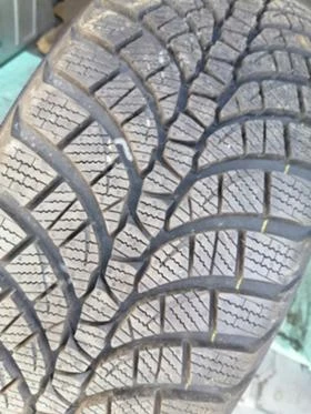 Гуми Зимни 225/55R17, снимка 4