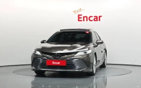 Toyota Camry XV70 2.5 , снимка 3