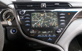 Toyota Camry XV70 2.5 , снимка 11