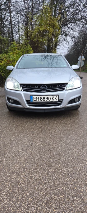 Opel Astra, снимка 1