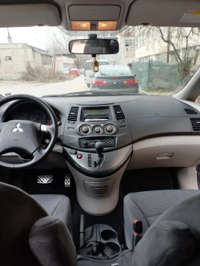 Mitsubishi Grandis 2.4, снимка 10