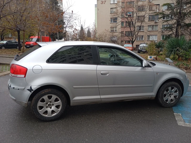 Audi A3 1.6, снимка 2 - Автомобили и джипове - 48269880