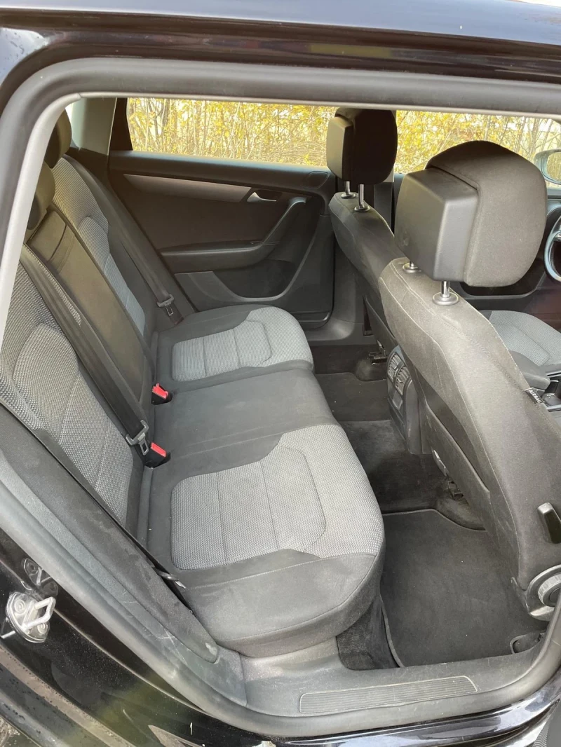 VW Passat 2.0 TDI, снимка 8 - Автомобили и джипове - 48525059