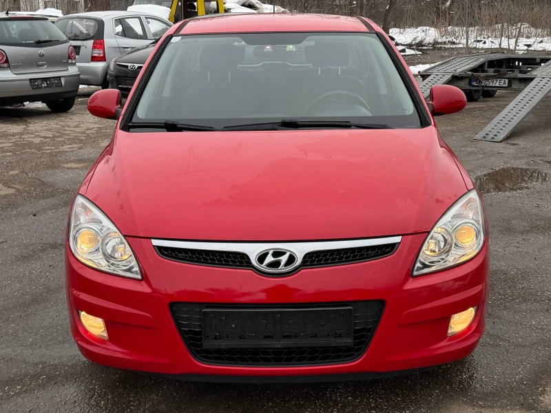 Hyundai I30 1.6i, снимка 5 - Автомобили и джипове - 48675973