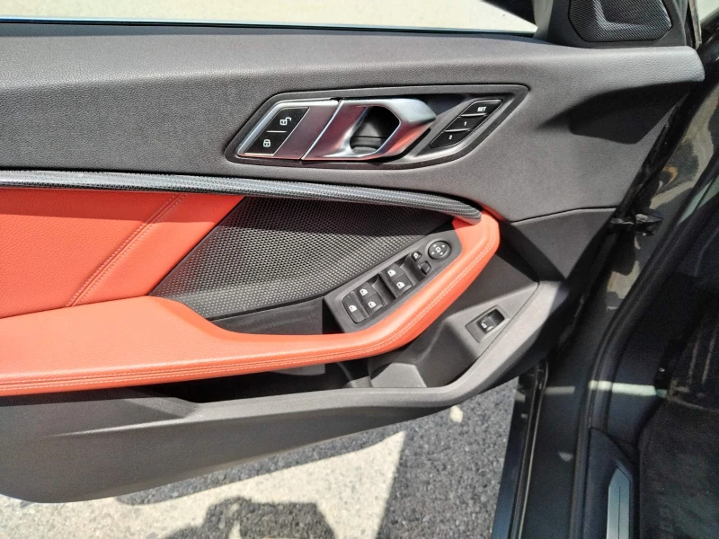 BMW 120 D, снимка 9 - Автомобили и джипове - 50913224