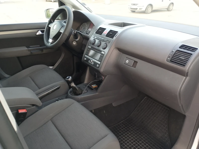 VW Touran 2000 бензин метан 109 коня, снимка 7 - Автомобили и джипове - 52347131