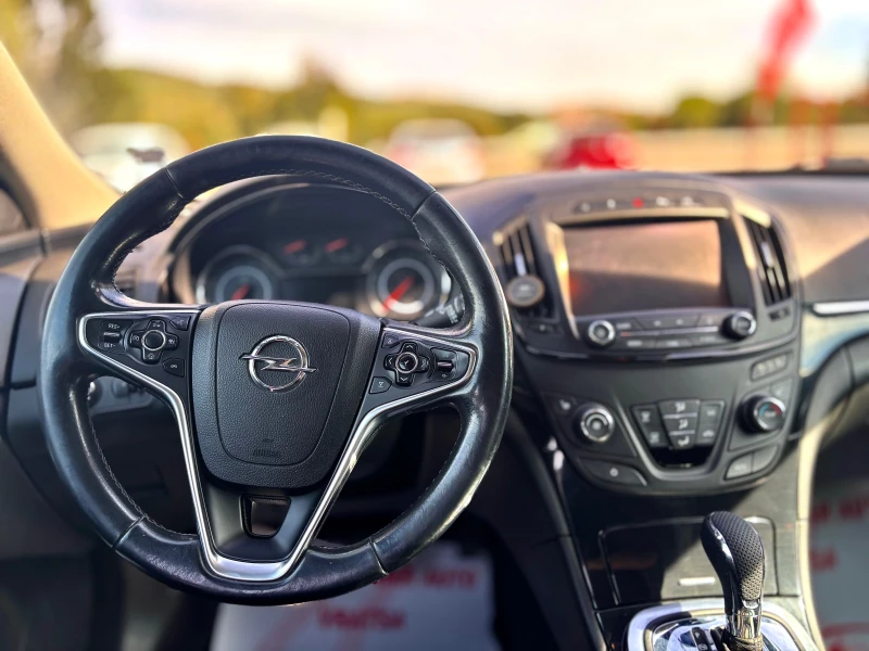 Opel Insignia Sports Tourer, снимка 7 - Автомобили и джипове - 51626523