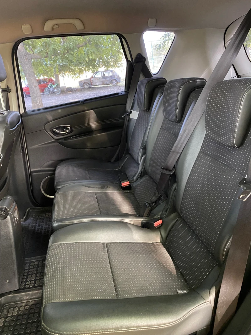 Renault Scenic, снимка 6 - Автомобили и джипове - 52365940
