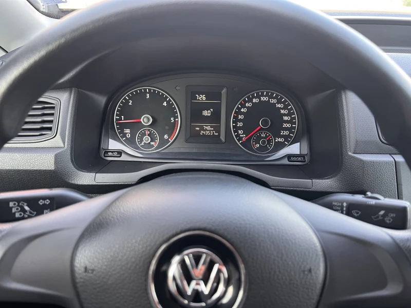 VW Caddy MAXI Life/2.0TDI/102K.C./5MT/N1, снимка 11 - Автомобили и джипове - 52237081