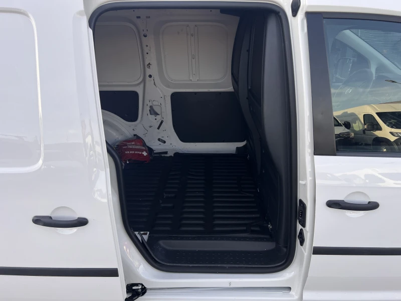 VW Caddy MAXI Life/2.0TDI/102K.C./5MT/N1, снимка 14 - Автомобили и джипове - 52237081