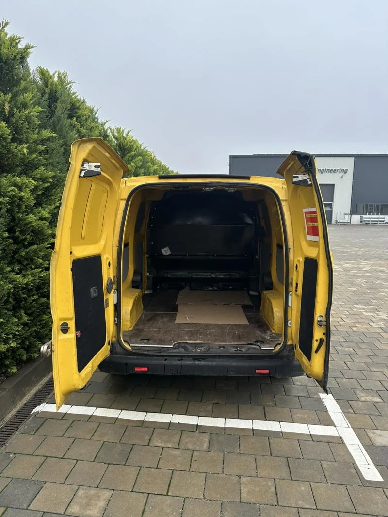 Nissan e-NV200 товарен , снимка 4 - Автомобили и джипове - 52348753