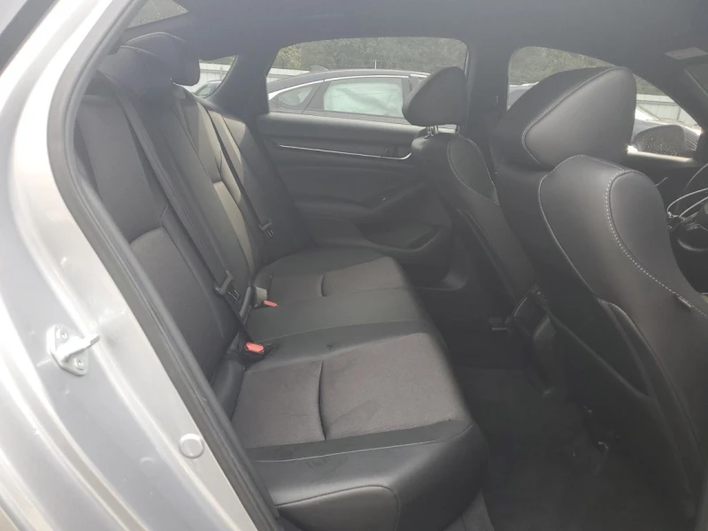 Honda Accord * SPORT* КУПИ СЕГА* БЕЗ ТЪРГ* БЕЗ УДАРИ* , снимка 9 - Автомобили и джипове - 52441605