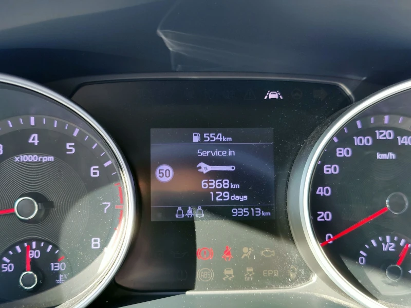 Kia Ceed 1.4 T-GDI, снимка 12 - Автомобили и джипове - 52996731