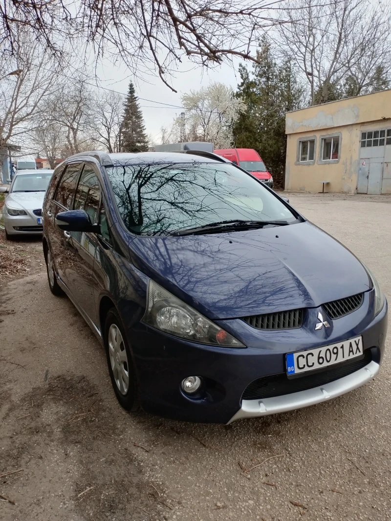 Mitsubishi Grandis 2.4, снимка 2 - Автомобили и джипове - 53302622