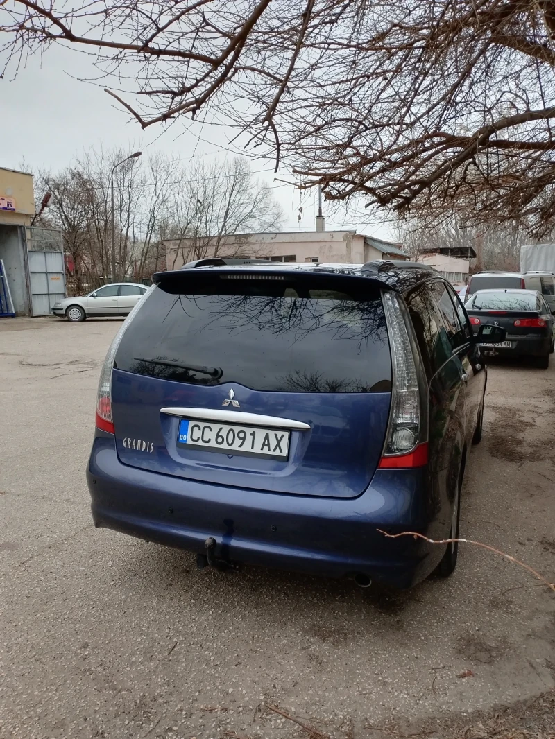 Mitsubishi Grandis 2.4, снимка 7 - Автомобили и джипове - 53302622
