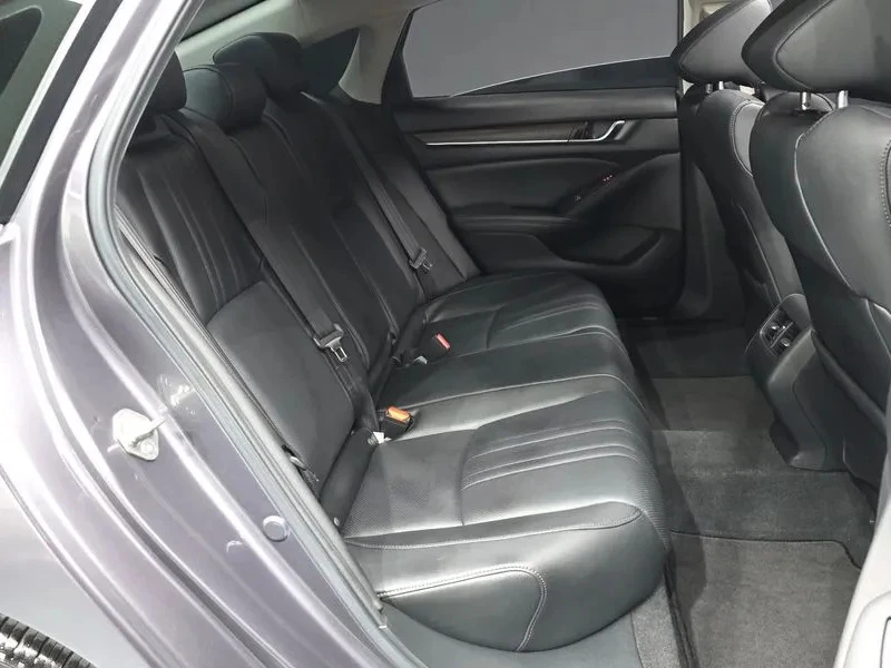 Honda Accord 1.5 10GEN TOP KM!, снимка 11 - Автомобили и джипове - 55441164