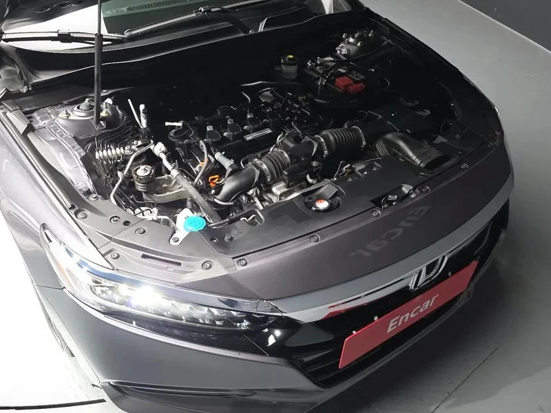 Honda Accord 1.5 10GEN TOP KM!, снимка 5 - Автомобили и джипове - 55441164