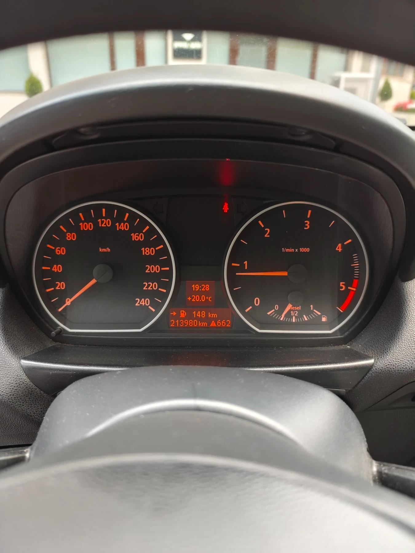 BMW 118 1.8 d  - изображение 8