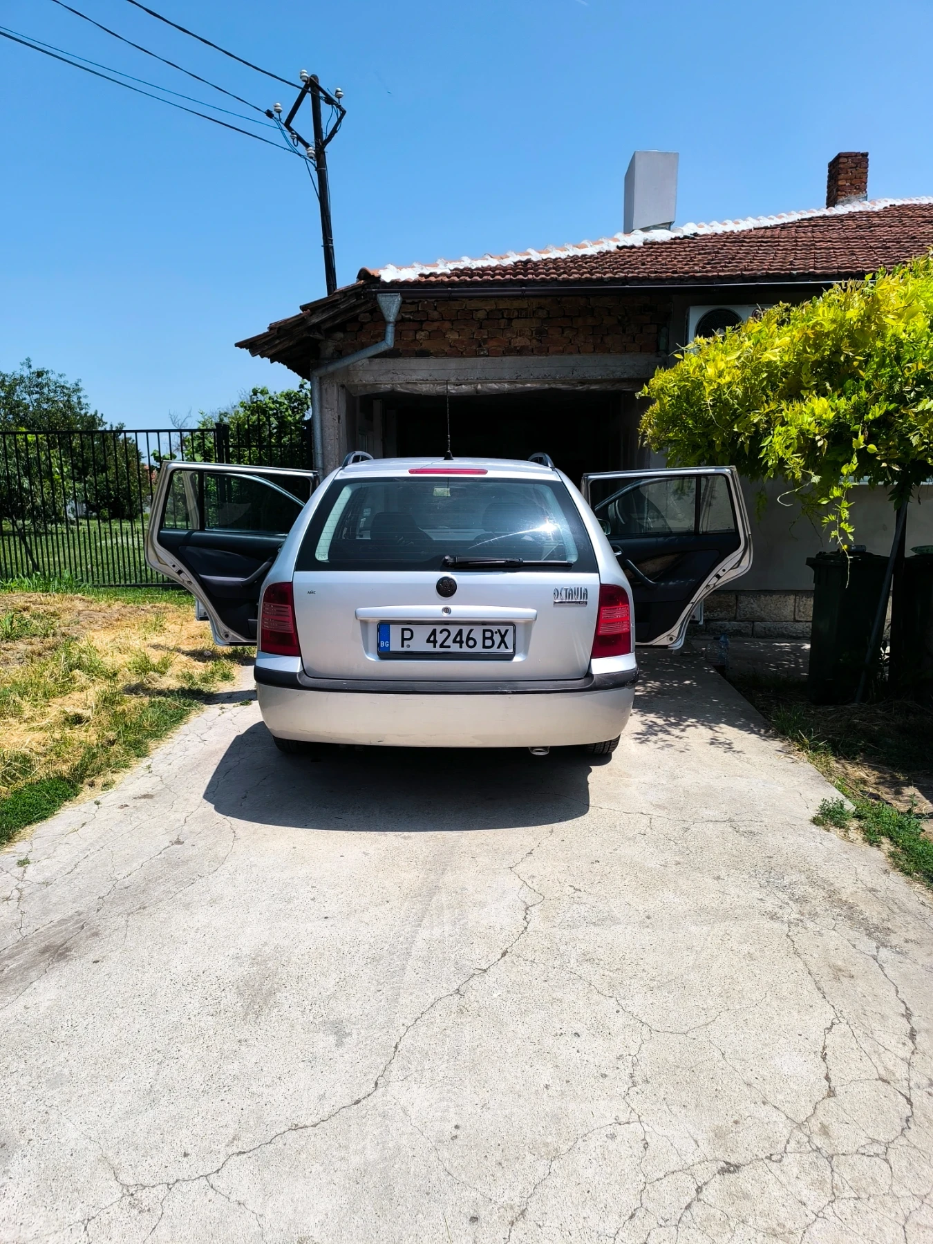 Skoda Octavia 1.6 - изображение 7