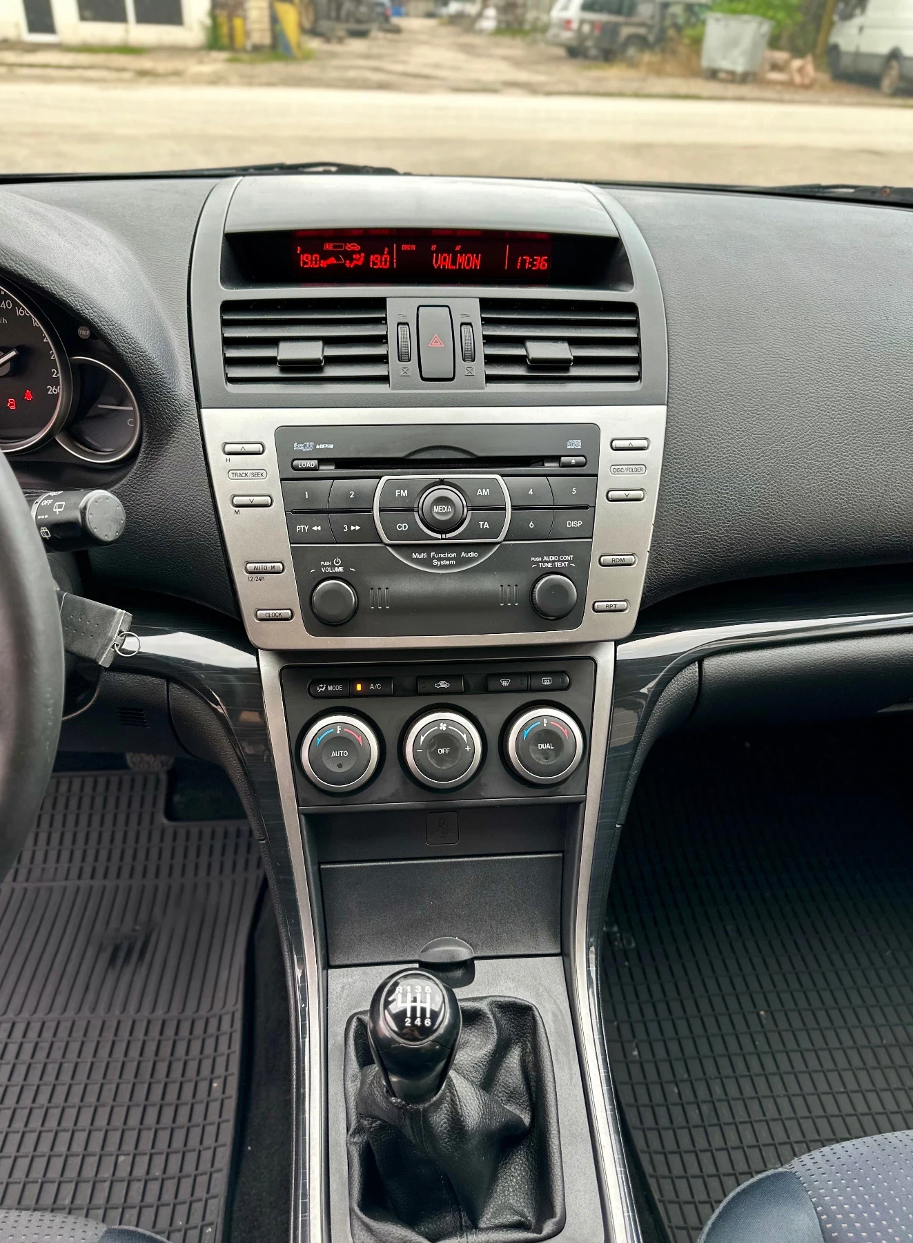Mazda 6 2.2CD* Клима*  - изображение 8