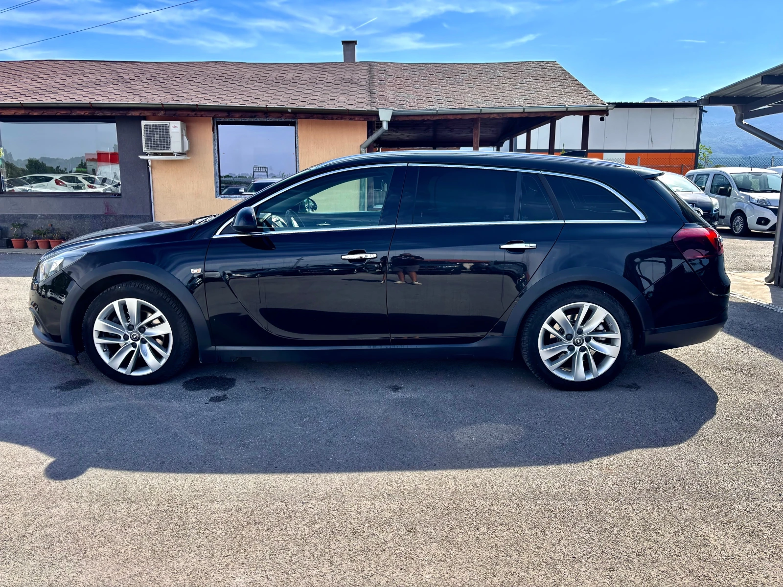 Opel Insignia Sports Tourer - изображение 5