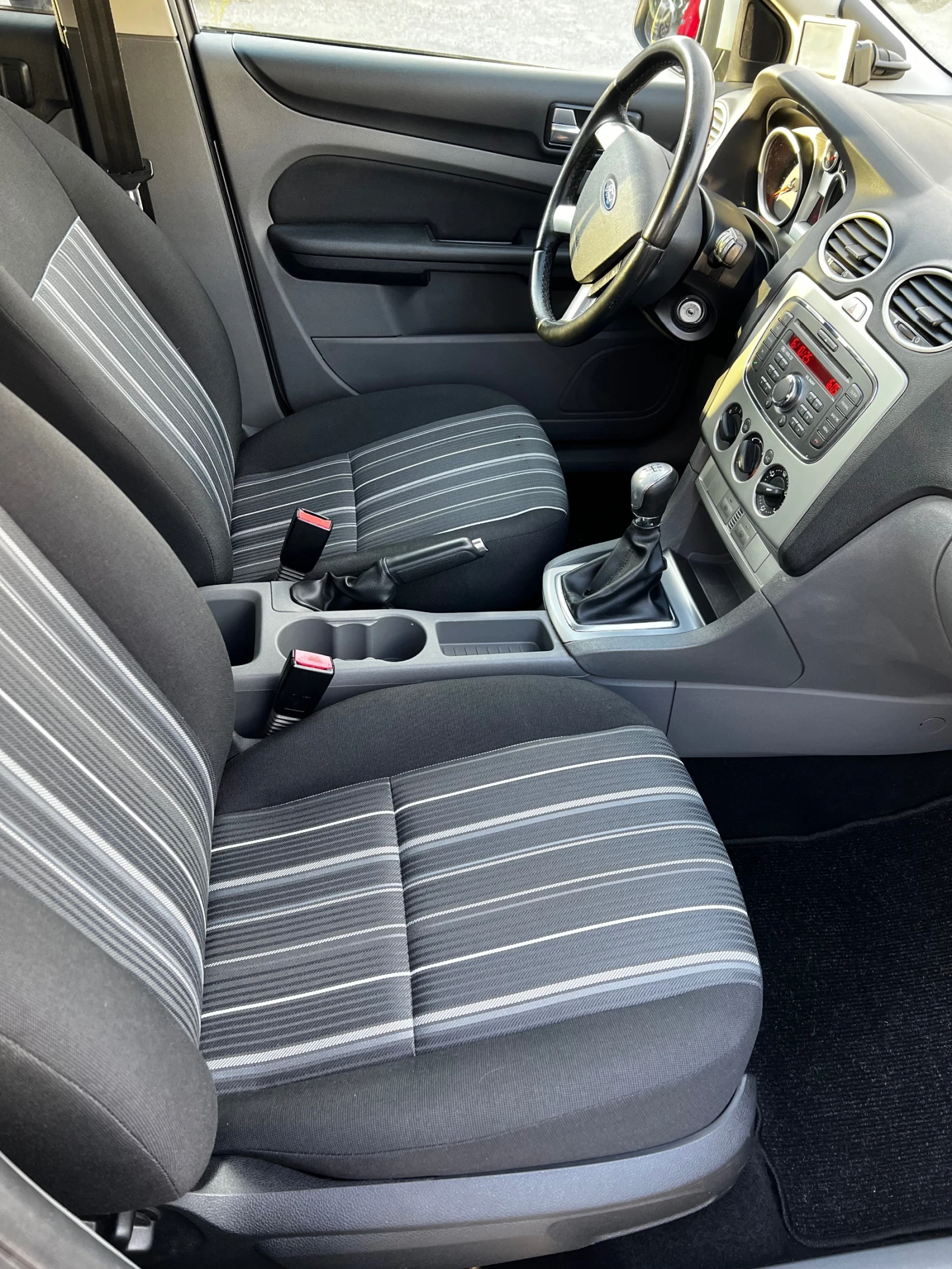 Ford Focus 2011 1.6  101.. | Mobile.bg   11