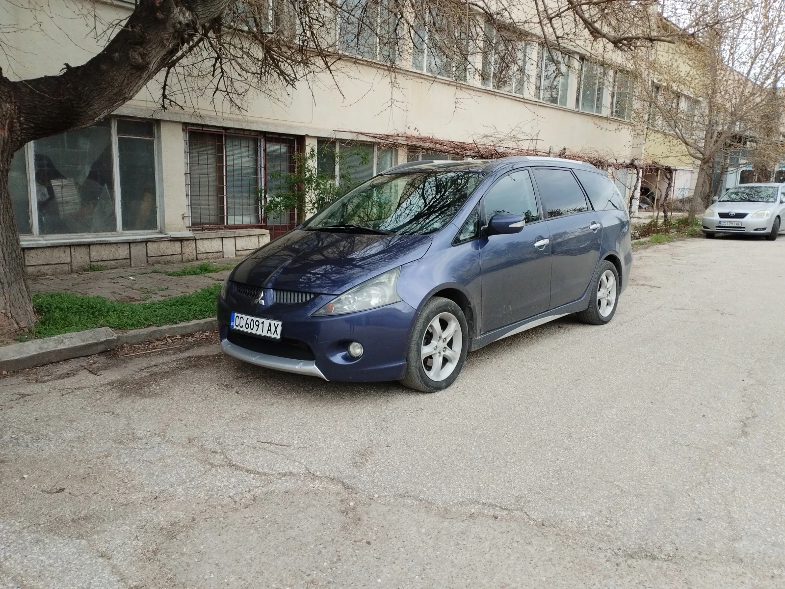 Mitsubishi Grandis 2.4 | Mobile.bg � ����������� 14