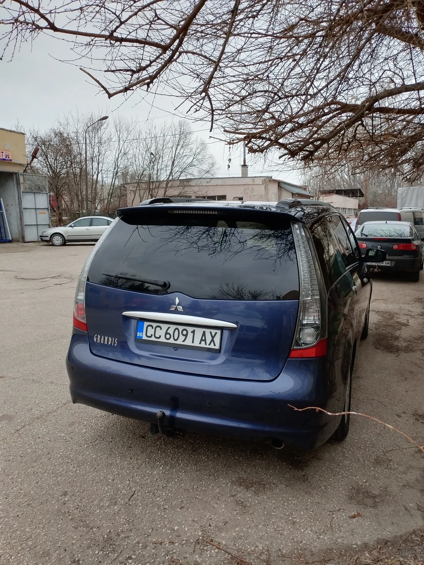 Mitsubishi Grandis 2.4 - изображение 7