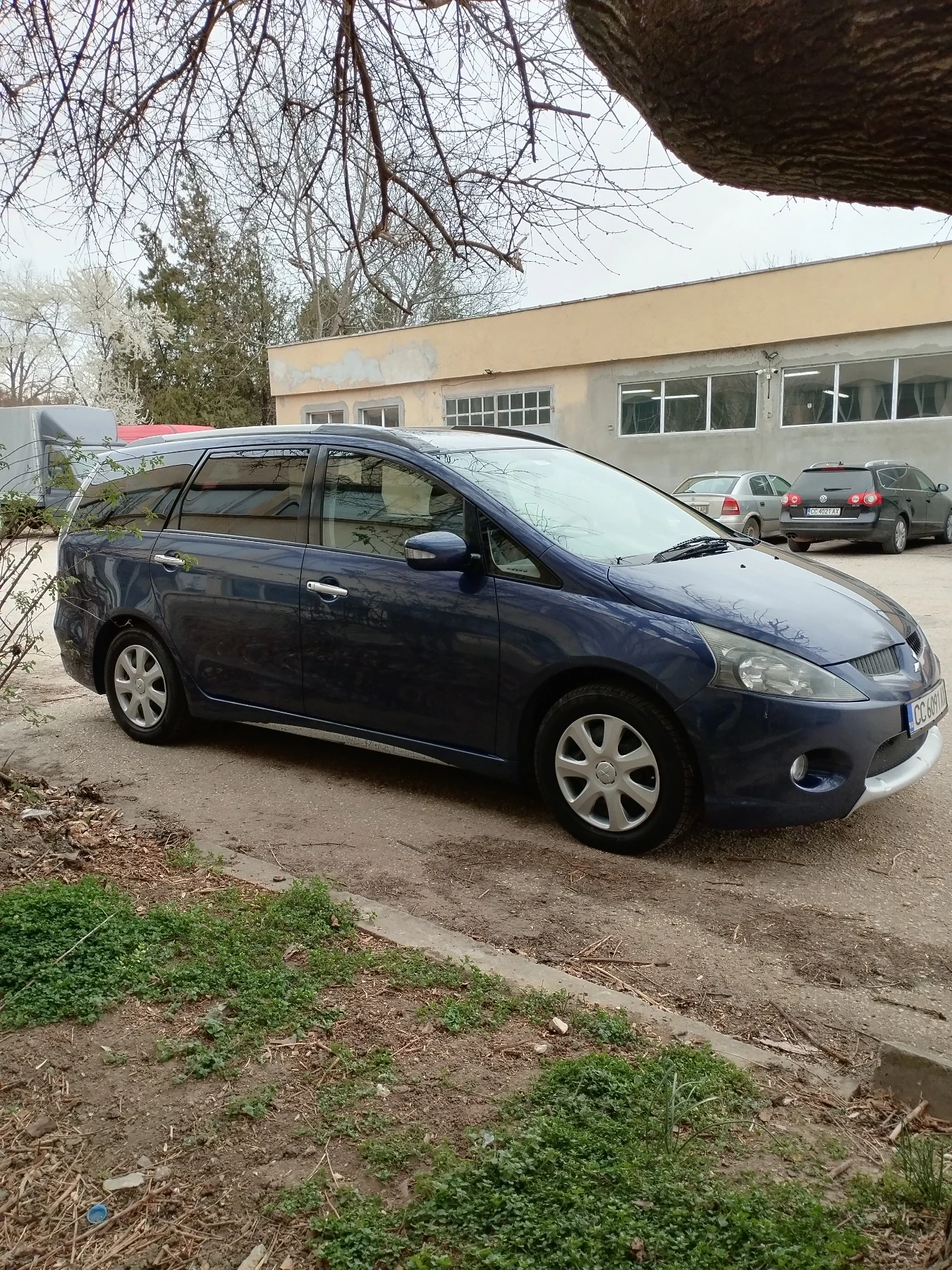 Mitsubishi Grandis 2.4 - изображение 5