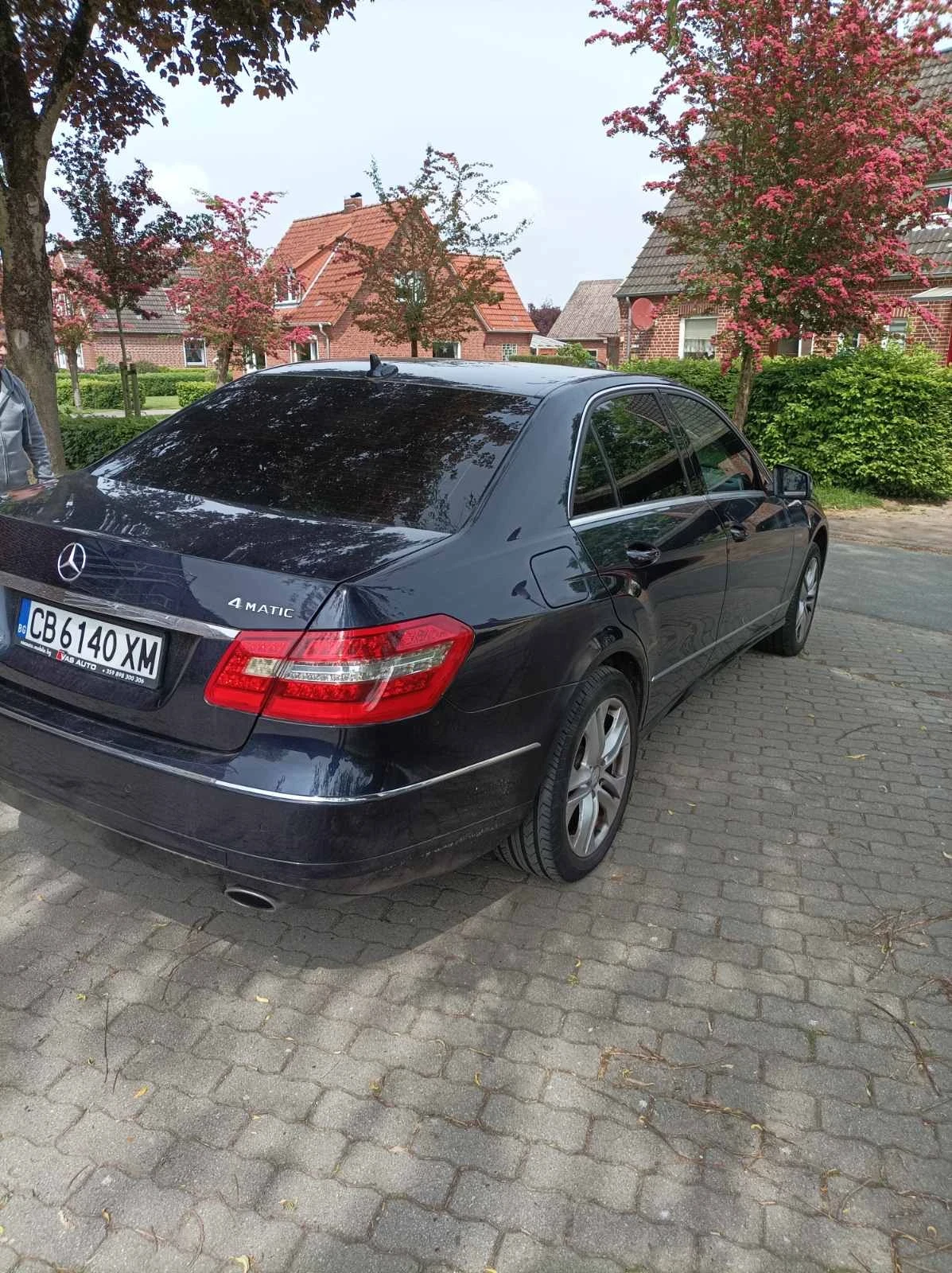 Mercedes-Benz E 350  - изображение 5