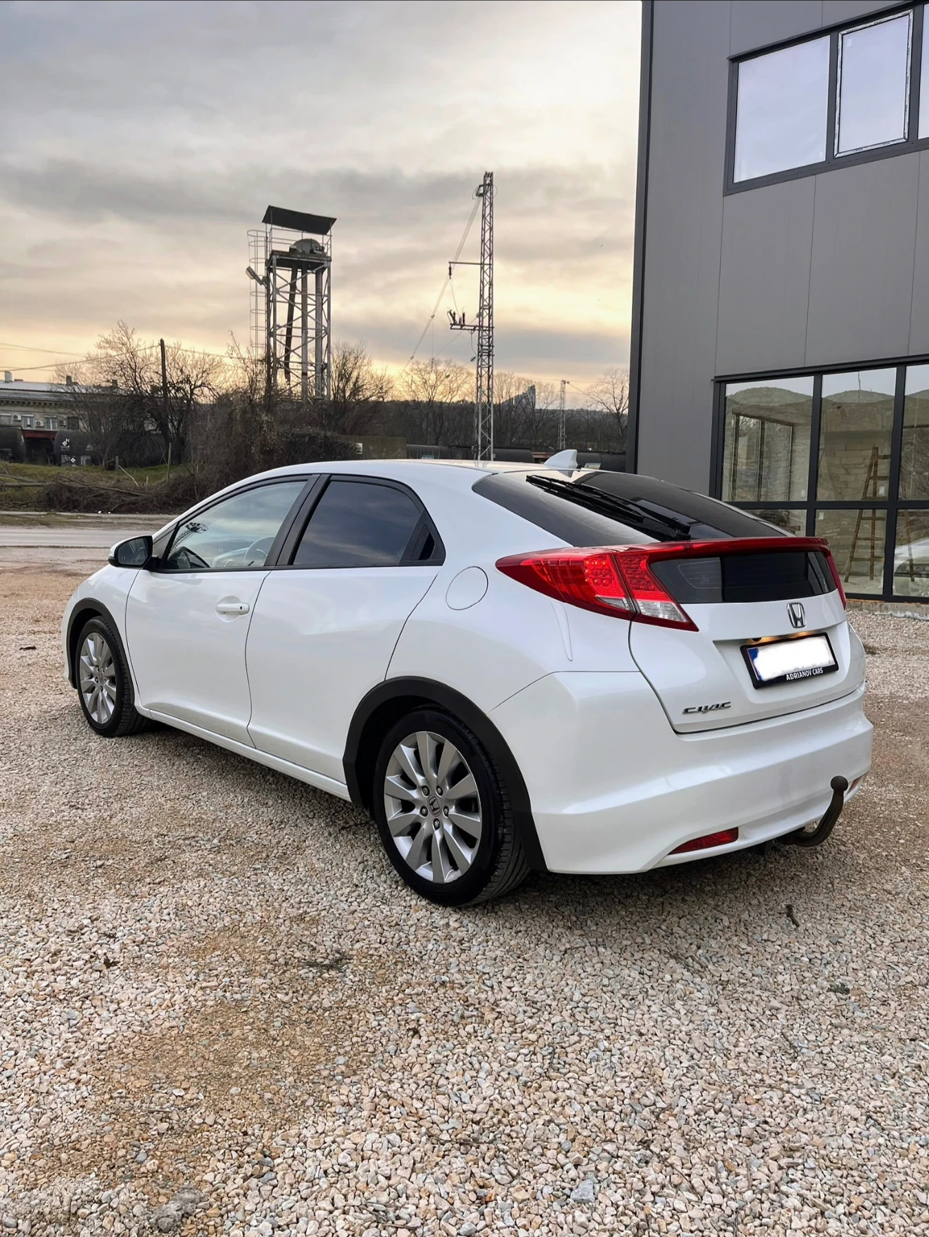 Honda Civic 2.2i-DTEC/150к.с/2012/Камера - изображение 4