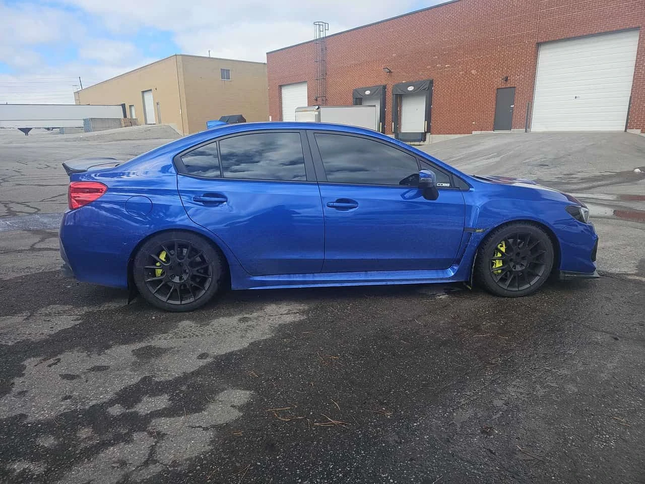 Subaru WRX * STI Sport tech Manual w/Lip Spoiler * CARFAX * Ц, снимка 3 - Автомобили и джипове - 53846636