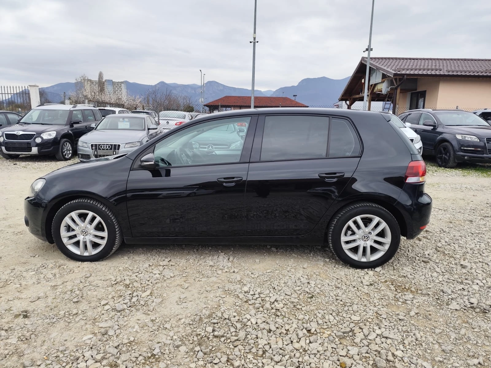 VW Golf 2.0 дизел Италия, снимка 9 - Автомобили и джипове - 54056555