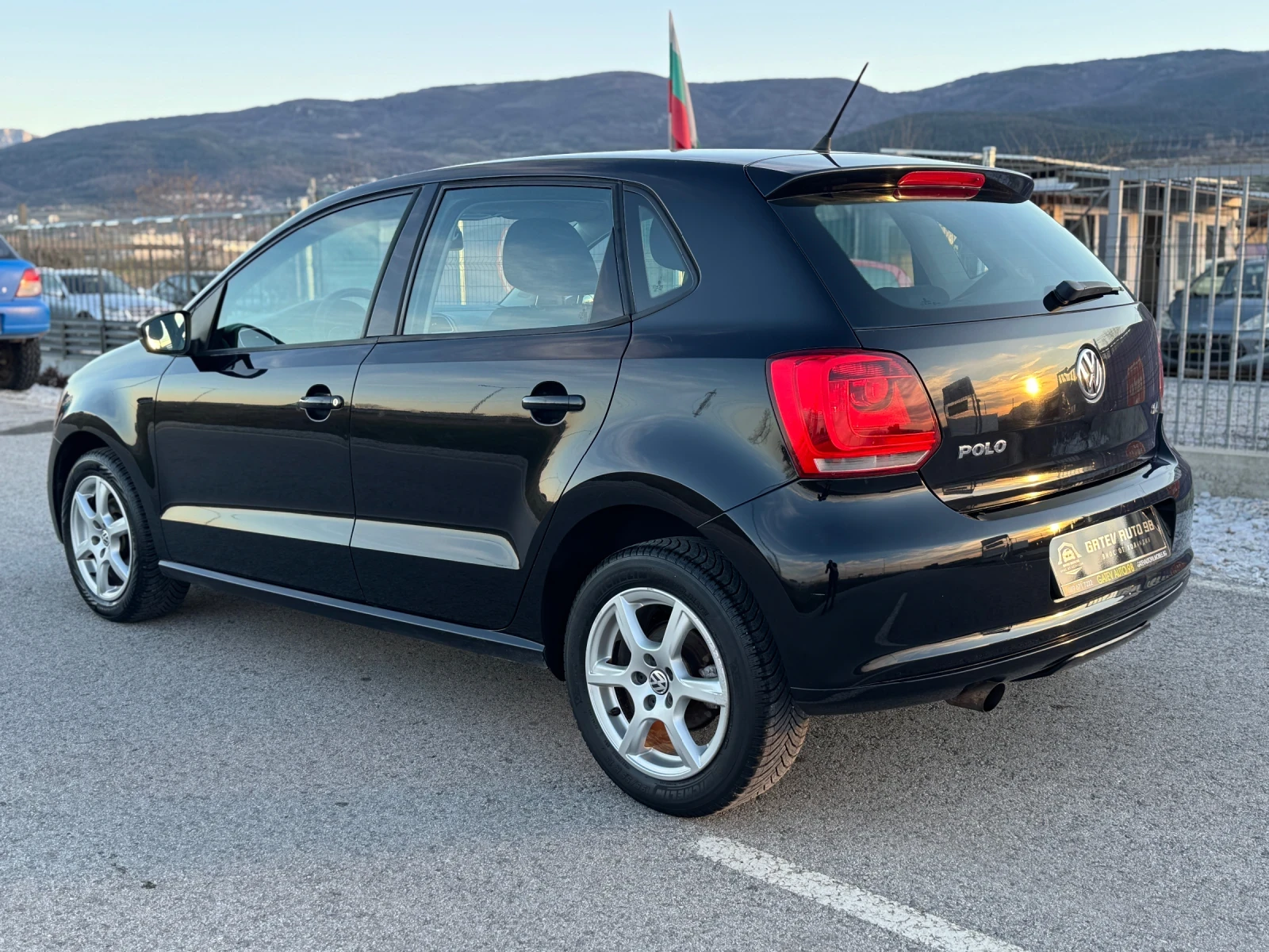 VW Polo 1.4, снимка 5 - Автомобили и джипове - 54119006