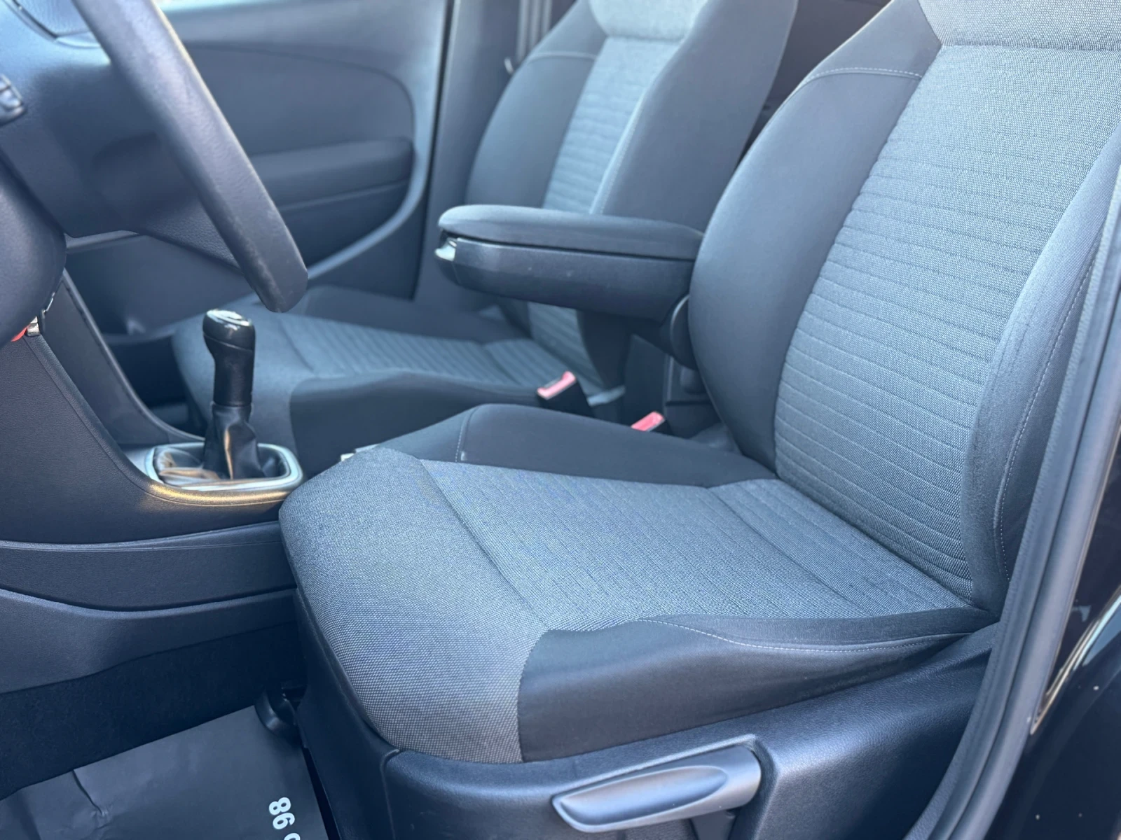 VW Polo 1.4, снимка 14 - Автомобили и джипове - 54119006