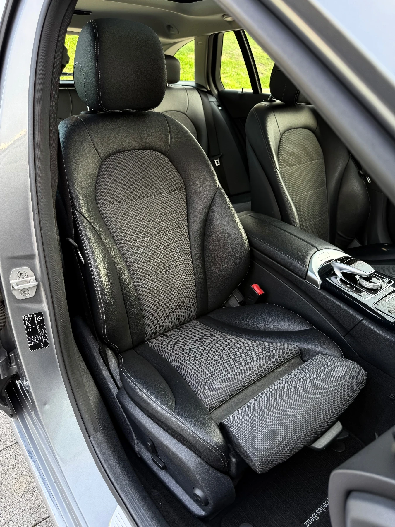 Mercedes-Benz C 220 220d, снимка 9 - Автомобили и джипове - 54217538