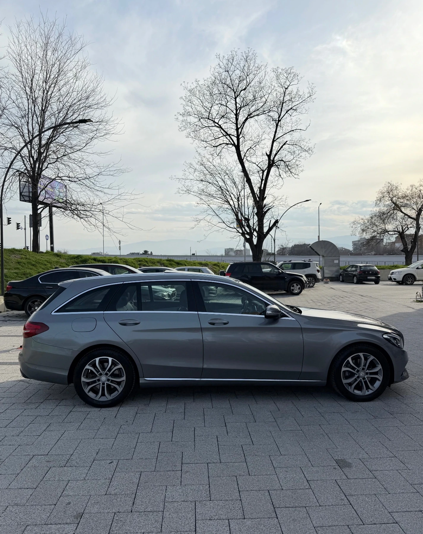 Mercedes-Benz C 220 220d, снимка 3 - Автомобили и джипове - 54217538
