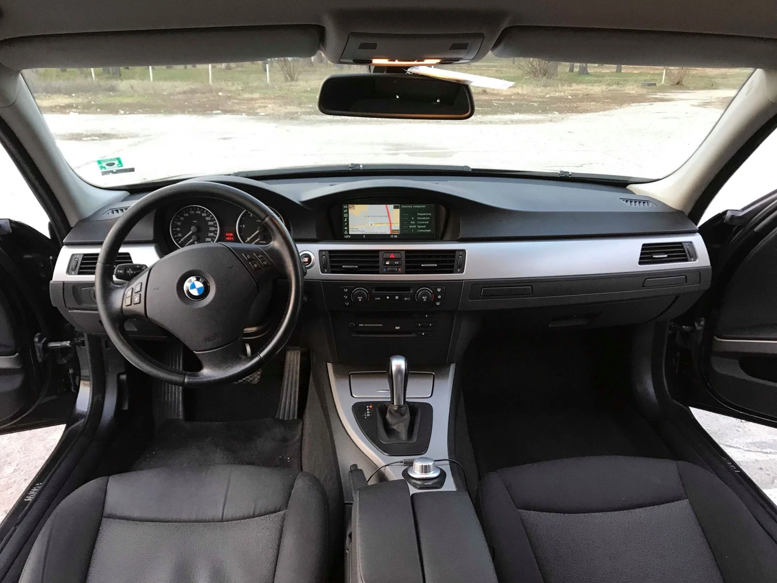 BMW 320, снимка 9 - Автомобили и джипове - 54400541