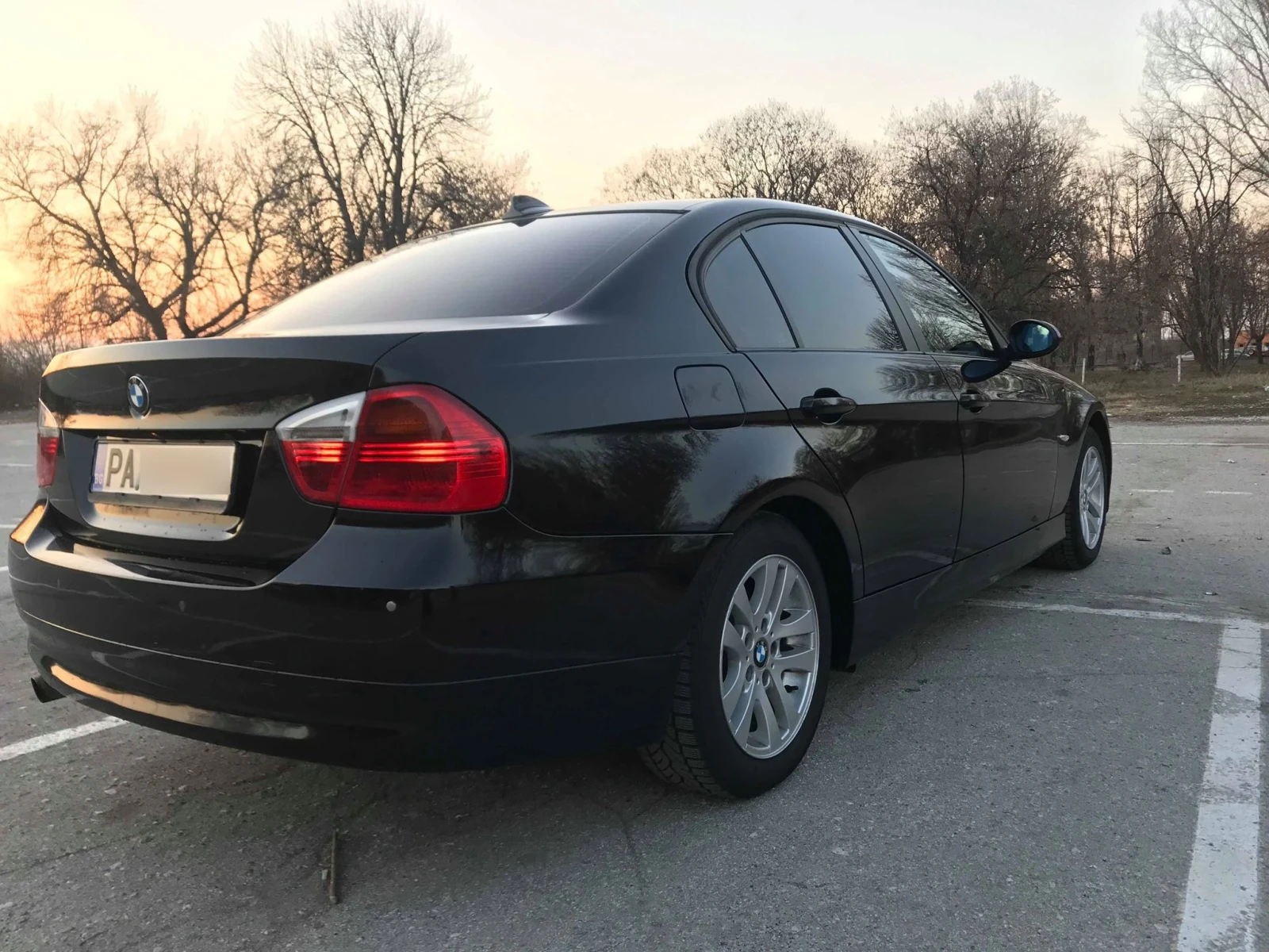 BMW 320, снимка 5 - Автомобили и джипове - 54400541