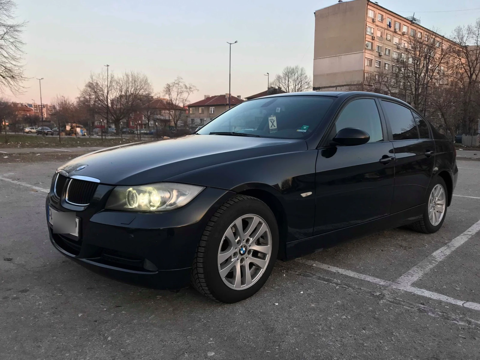 BMW 320, снимка 3 - Автомобили и джипове - 54400541