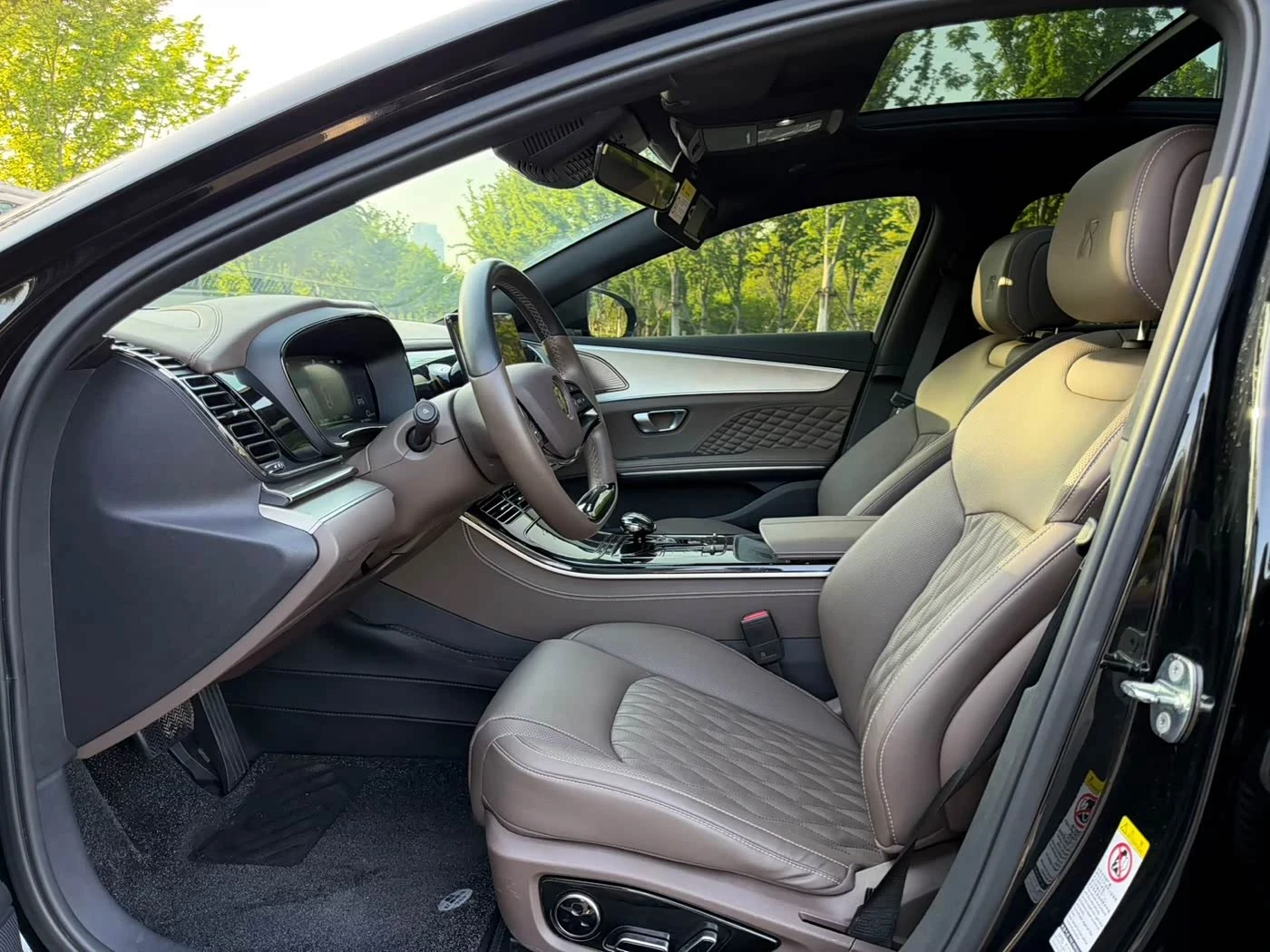 BYD HAN Glory Edition 506 km autogeorge.com, снимка 13 - Автомобили и джипове - 54427775