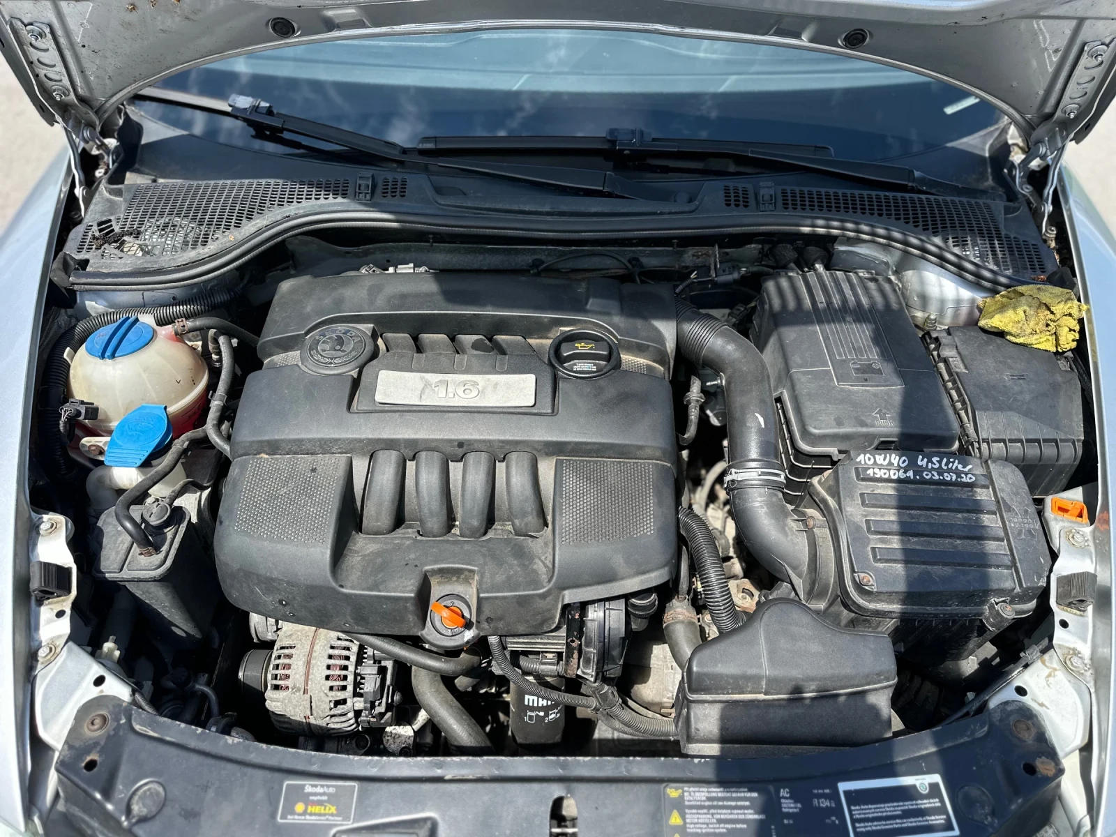 Skoda Octavia 1.6i MPi, снимка 12 - Автомобили и джипове - 54668703