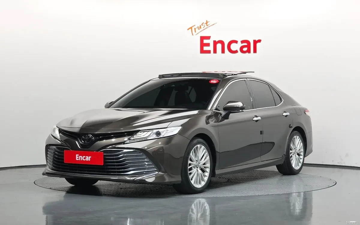 Toyota Camry XV70 2.5 