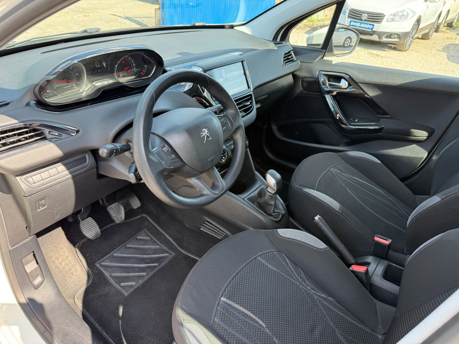Peugeot 208 1.4HDI-����������-��������-�� ����� | Mobile.bg � ����������� 9