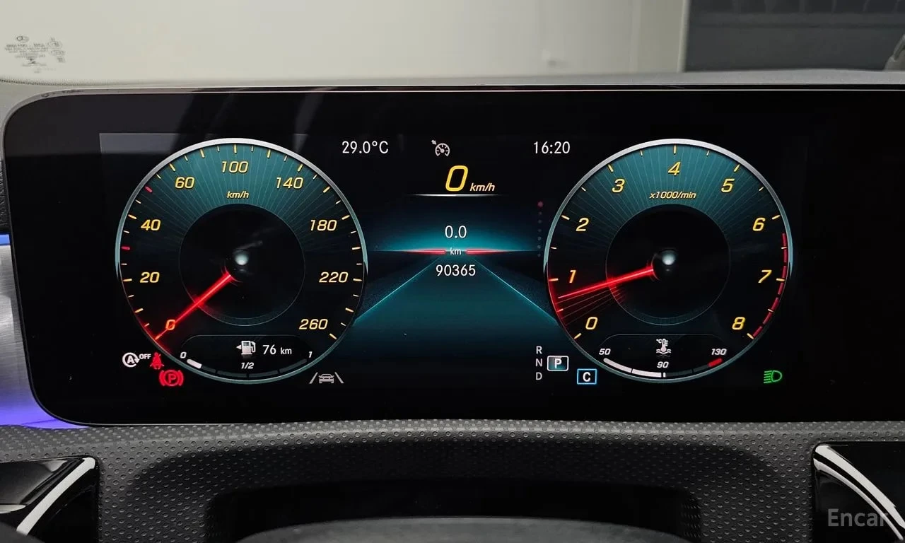 Mercedes-Benz CLA АМГ ПАКЕТ/4MATIC/ЛЕНТИ/ПОДГРЕВ/ПАМЕТ/АМБИЕНТ, снимка 8 - Автомобили и джипове - 56131755